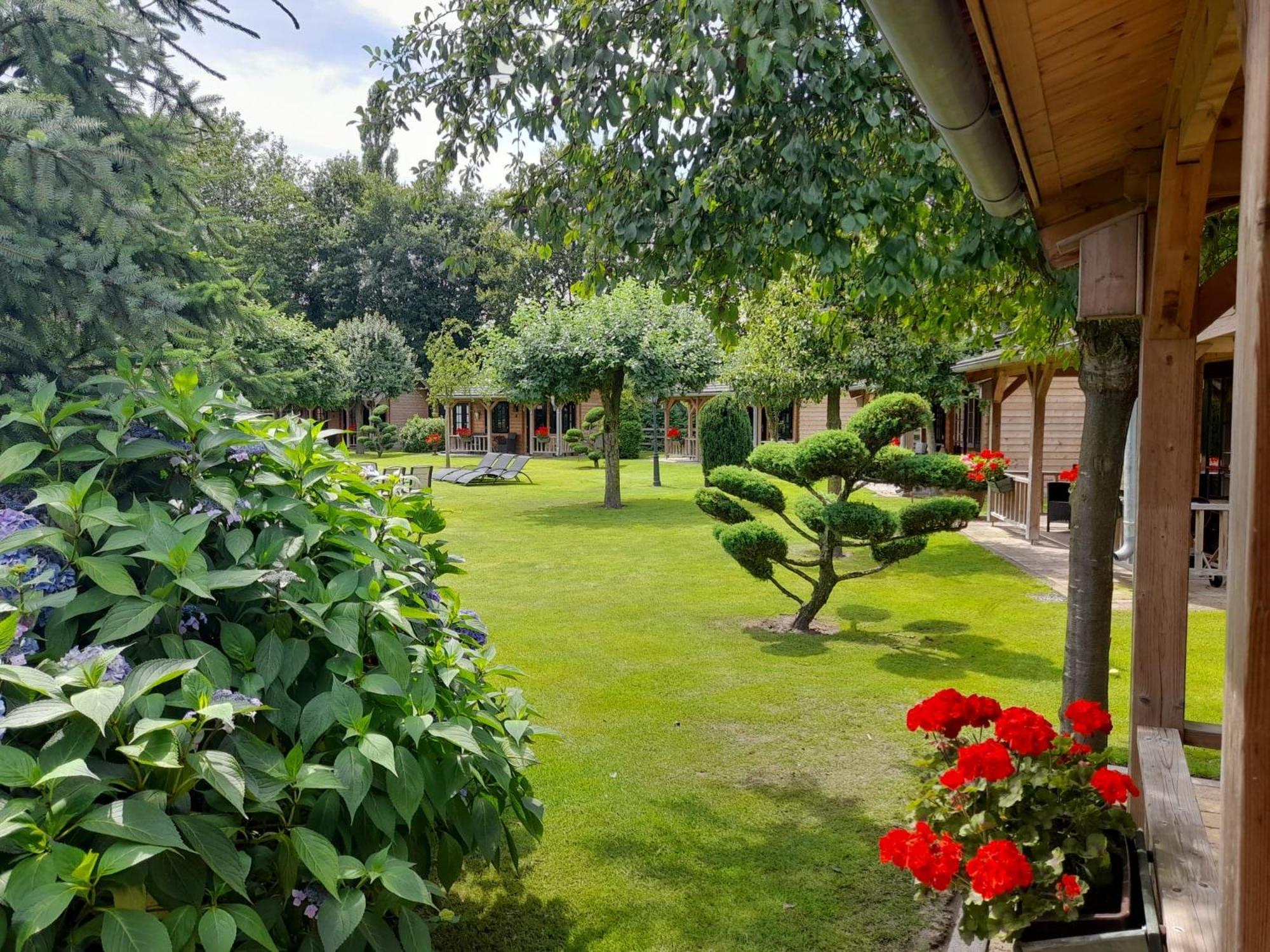 Appel Lodge Diessen Exterior photo